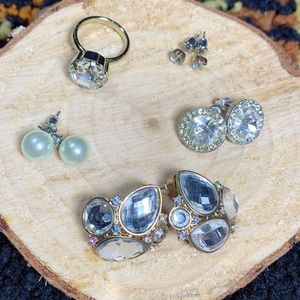 Glam Girl, sparkly, costume jewelry bundle!!